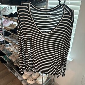 American Eagle Outfitters Black and White Striped V-Neck Long Sleeve Top